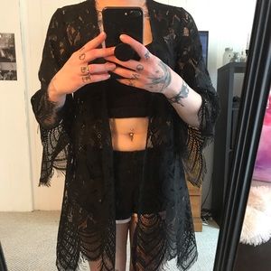 Floral Lace-trim kimono!